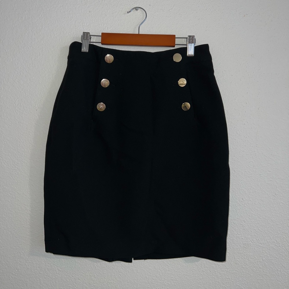 Black skirt